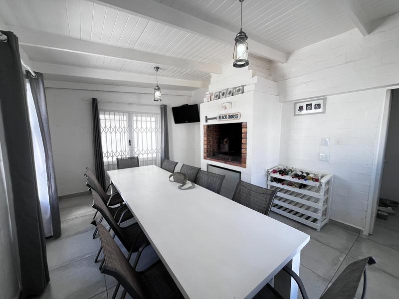 4 Bedroom Property for Sale in Dwarskersbos Western Cape
